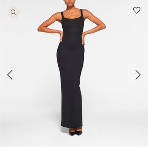 SKIMS NWT body tank DRESS